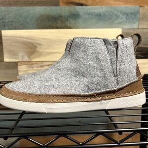 Clark's Gereld Easy Men's Size‎ 8 Brand New Casual Ankle Boots Gray